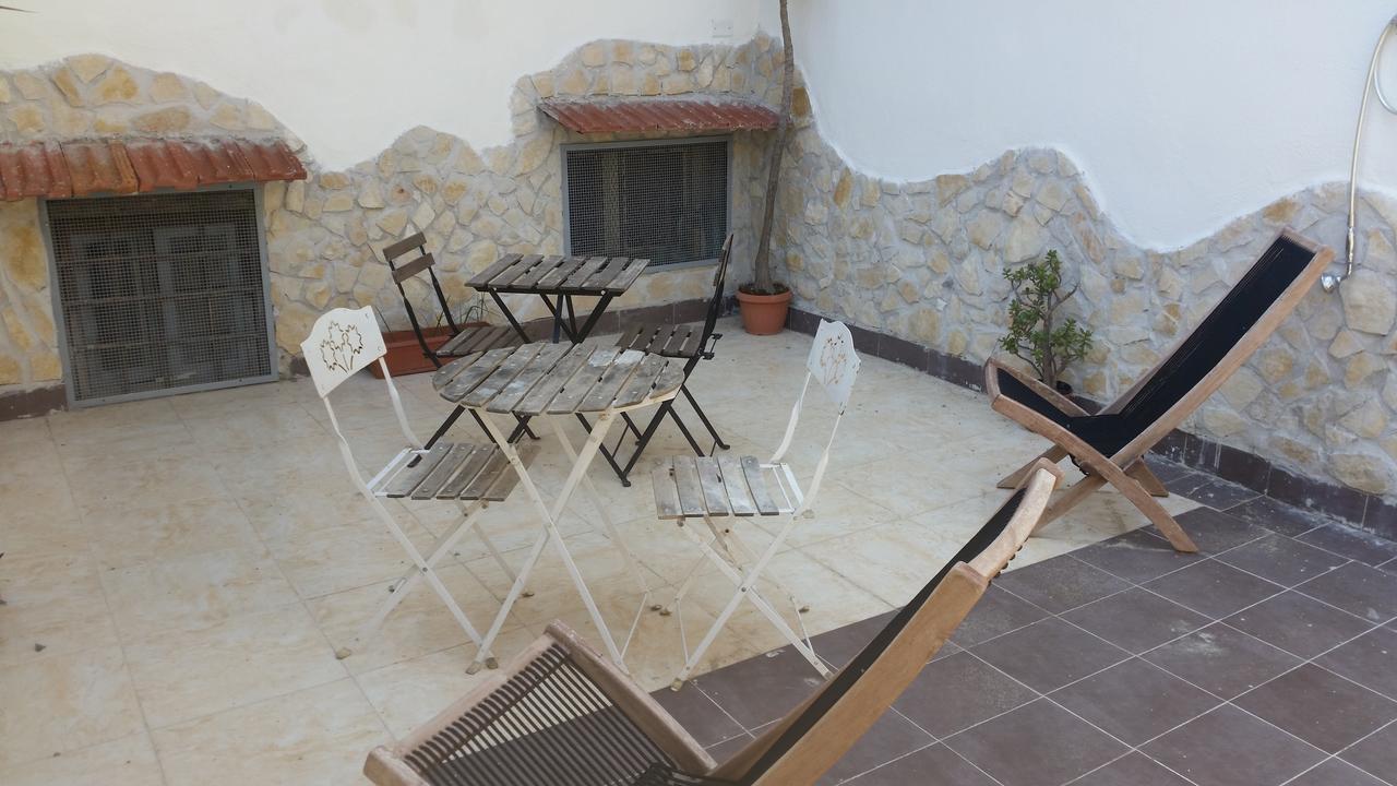 فندق Residenza Il Castello نابولي المظهر الخارجي الصورة